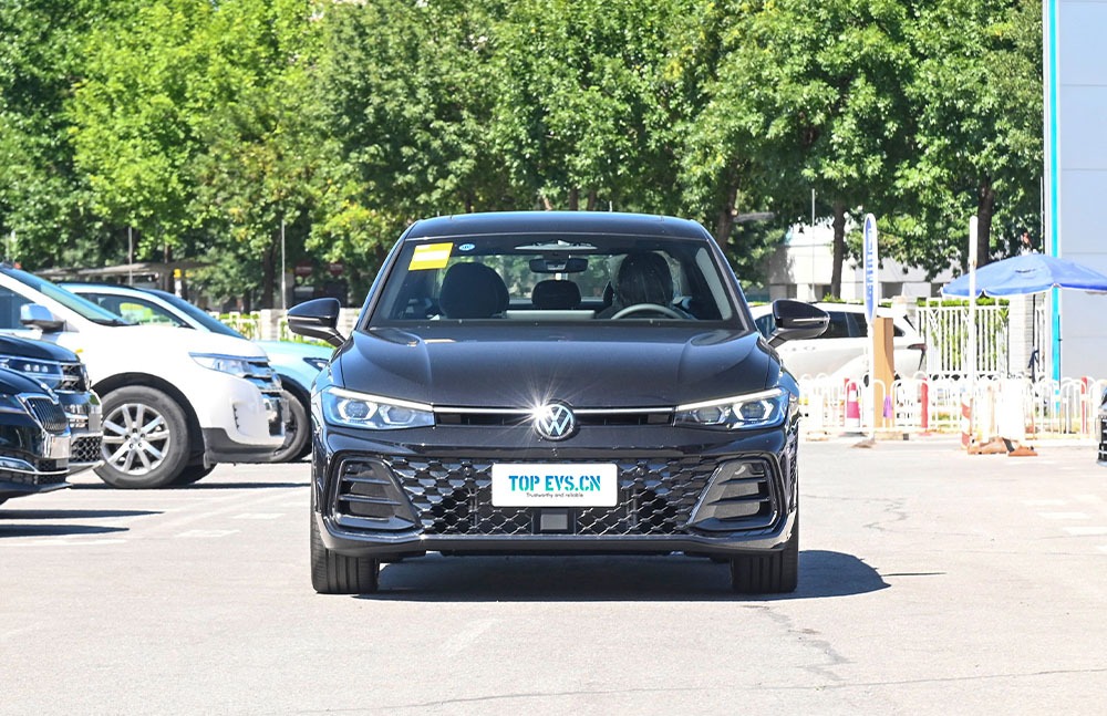 imgi_3_1_3(16) 2026 Volkswagen Passat– China Export Vehicle | CAR IN CHINA - Image 1