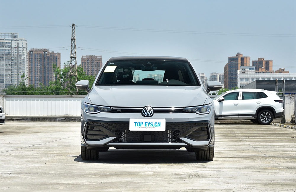 imgi_3_1_3(21) Volkswagen Golf 2026– China Export Vehicle | CAR IN CHINA - Image 1