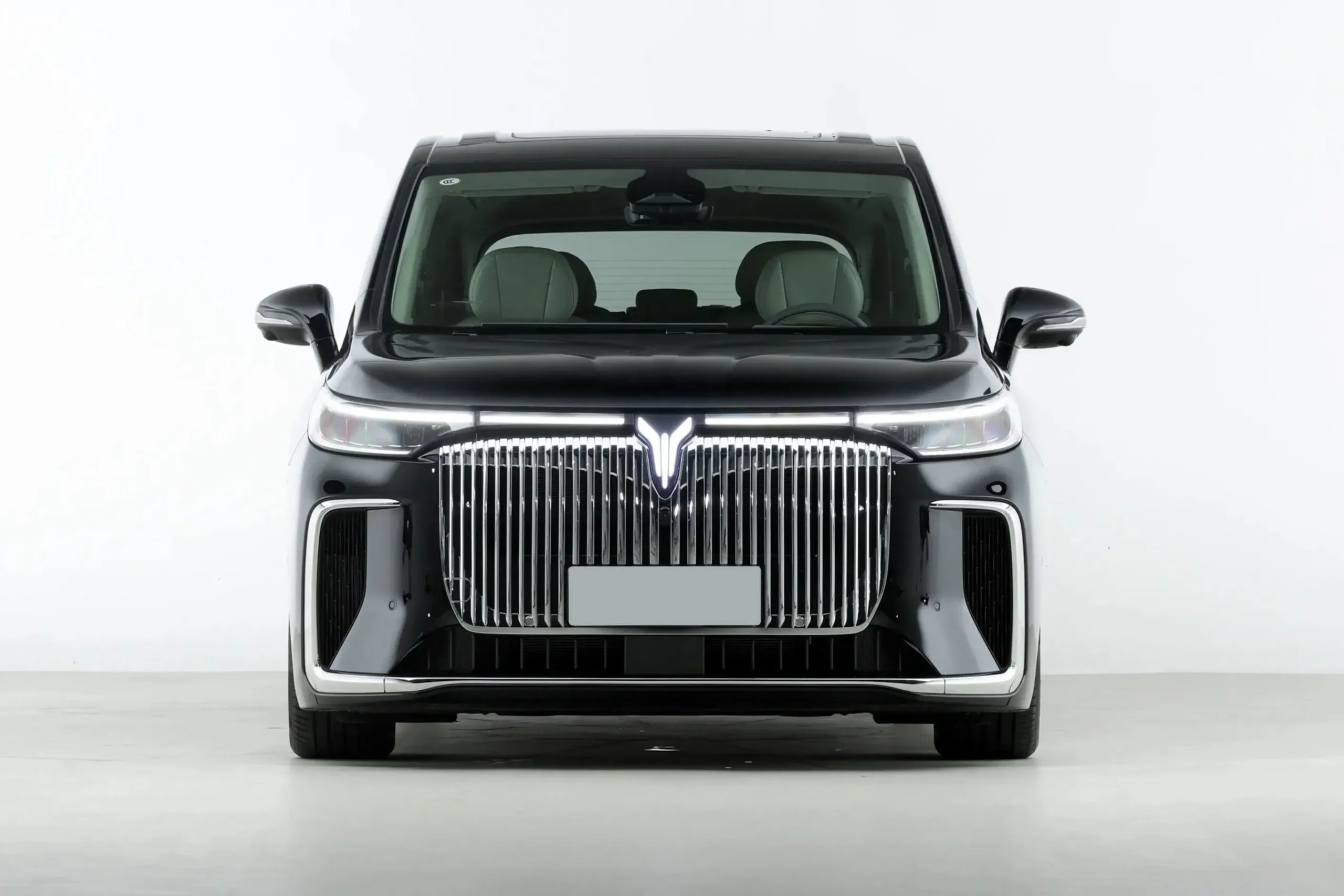 imgi_69_Innovative-Hybrid-Exceptional-Specifications-Voyah-Dreamer-Phev-Cars Voyah 2026 Dreamer Phev 1.5t Ultra-Long Range Flagship Version Automatic Car– In Stock in China | CAR IN CHINA - Image 1
