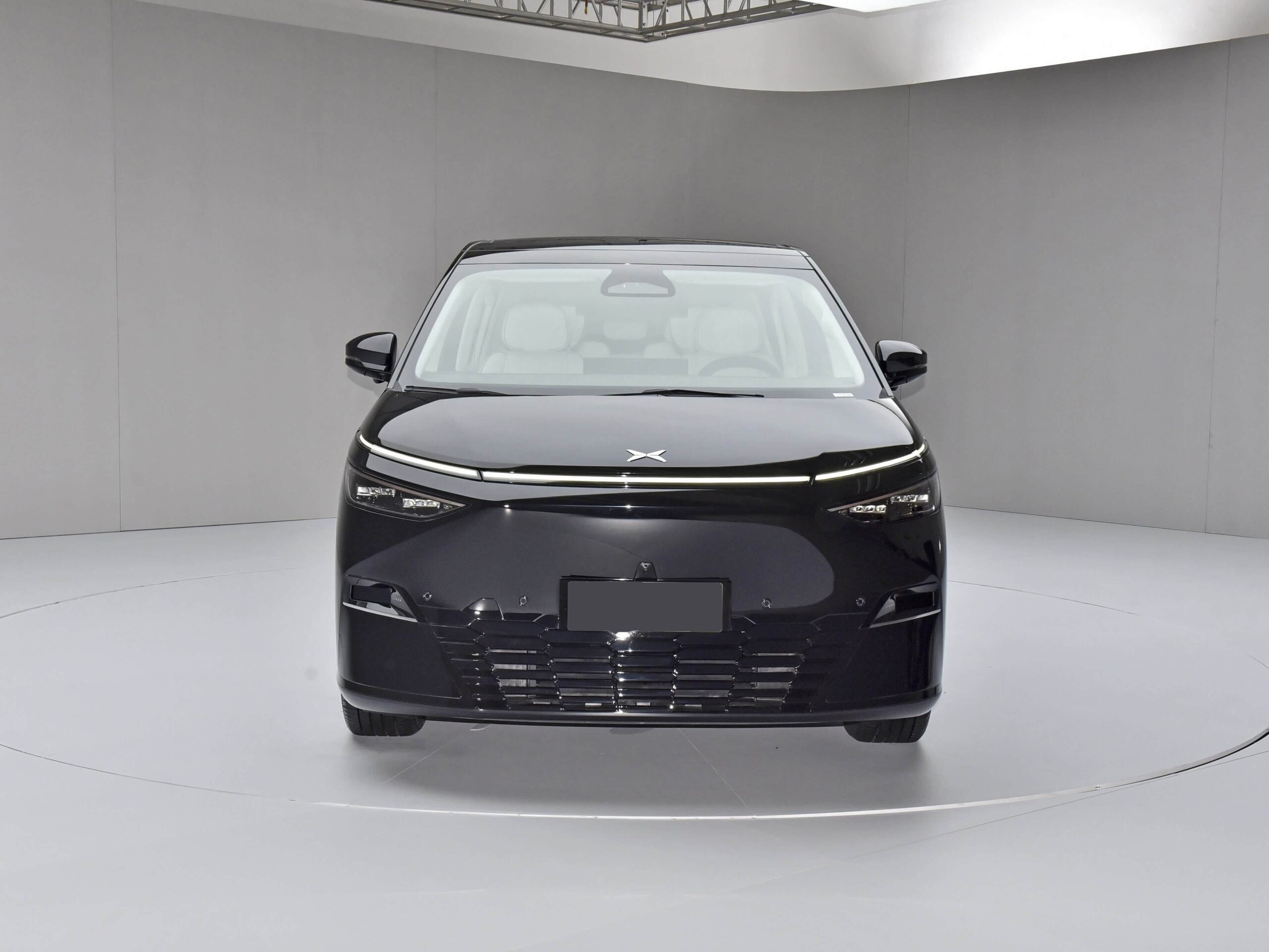 imgi_79_Brand-Xpeng-X9-Fwd-4WD-High-Performance-EV-Cars-New-Energy-Vehicle-7-Seaters-Medium-to- Xpeng X9 High-End Electric Business MPV Exceptional Performance Spacious Interior and Luxury– In Stock in China | CAR IN CHINA - Image 1