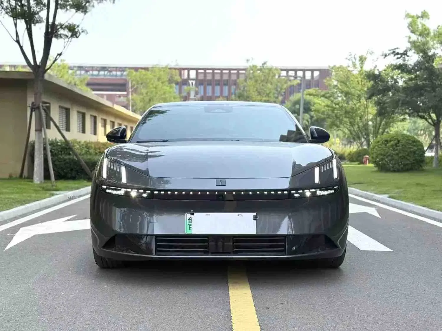 imgi_85_Gcc-Market-Quick-Local- Lynk & Co Z10 Liquid-Cooled LFP Battery Electric Car– Wholesale Price From China | CAR IN CHINA - Image 1