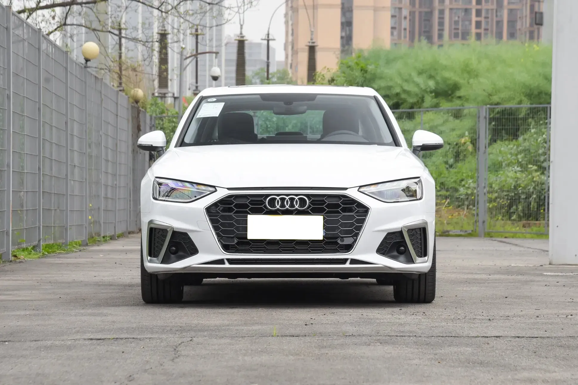 imgi_87_2025-Used-Car-Audi-A4l-China-Luxury-Car-Sedan-Vehicle-for-Sale 2026 Audi A4l Luxury Sedan Car– Wholesale Price From China | CAR IN CHINA - Image 1