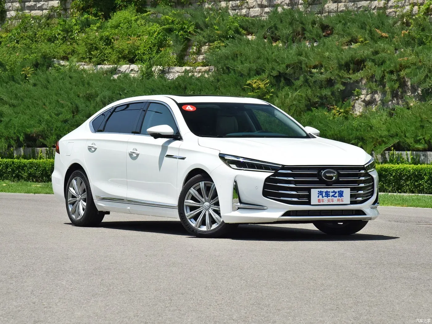 imgi_82_GAC-Ga8-Luxury-Sedan-2-0t-7-Speed-185kw-Sedan-Gasoline-Car-2023-Version-New-Car-Spot-W GAC Ga8 – Buy Direct from China | CAR IN CHINA® - Image 1